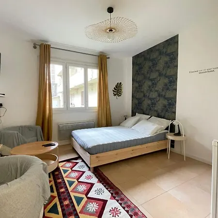 The Sans-soucis #ee Apartment *